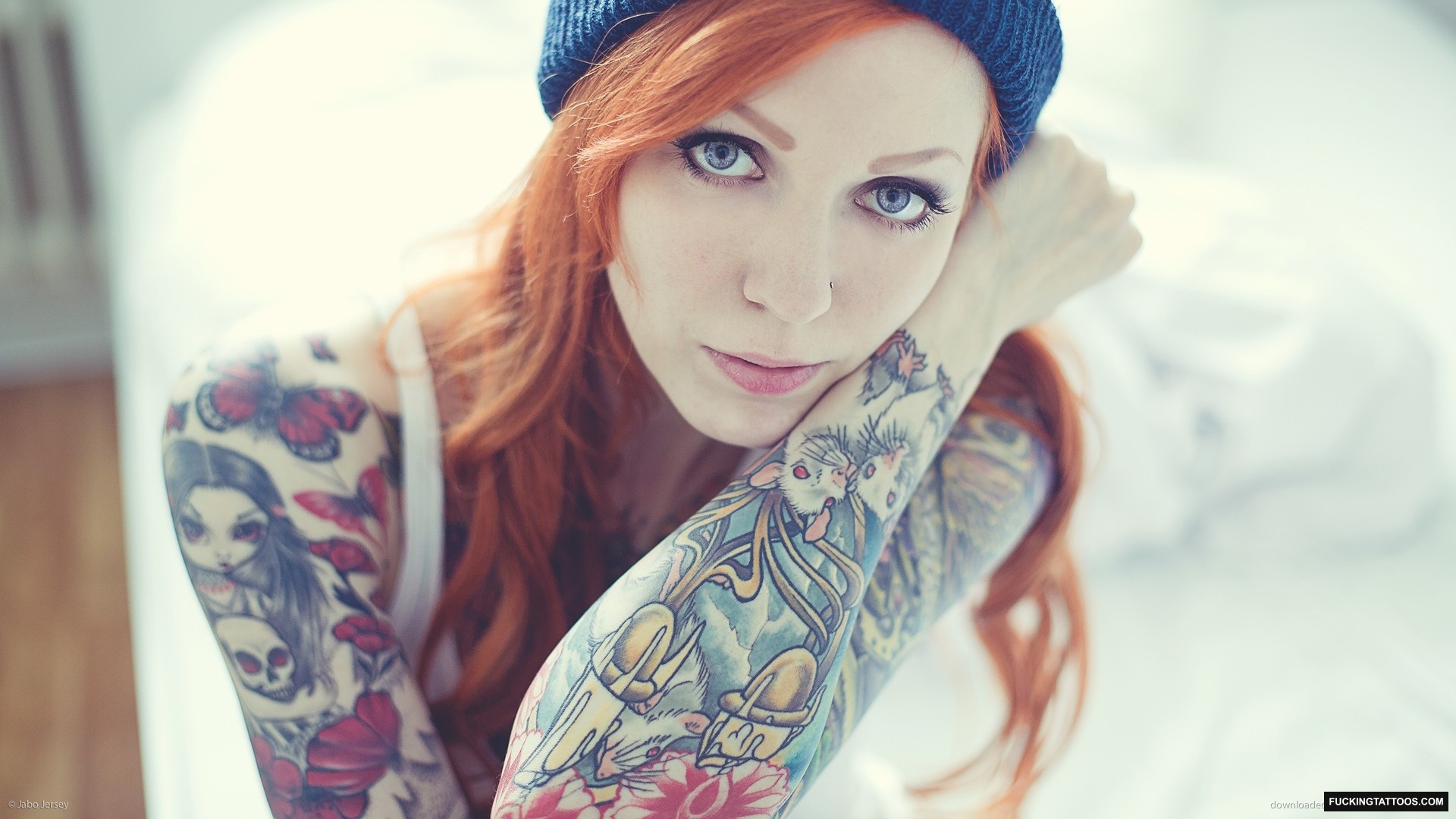 Cute Redhead With Blue Eyes And Sleeves. Decent Wallpaper