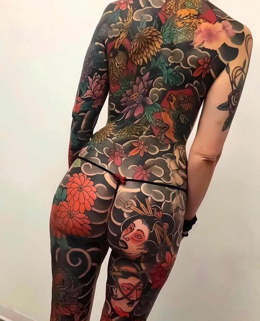 Gorgeous Japanese Bodysuit Tattoo By © Alessio Ventimiglia.