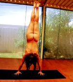 Nude Summer Handstand