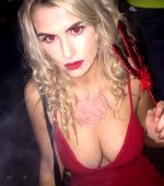 Sexy Halloween devil