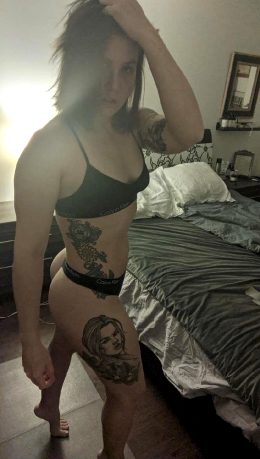 Canadian Cutie ?? What Do You Like Better My Tattoos Or My Ass ? Let Me Know At My OF: Payton Quinn