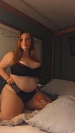 Cum Hang Out With Me On Twitter And OF ??